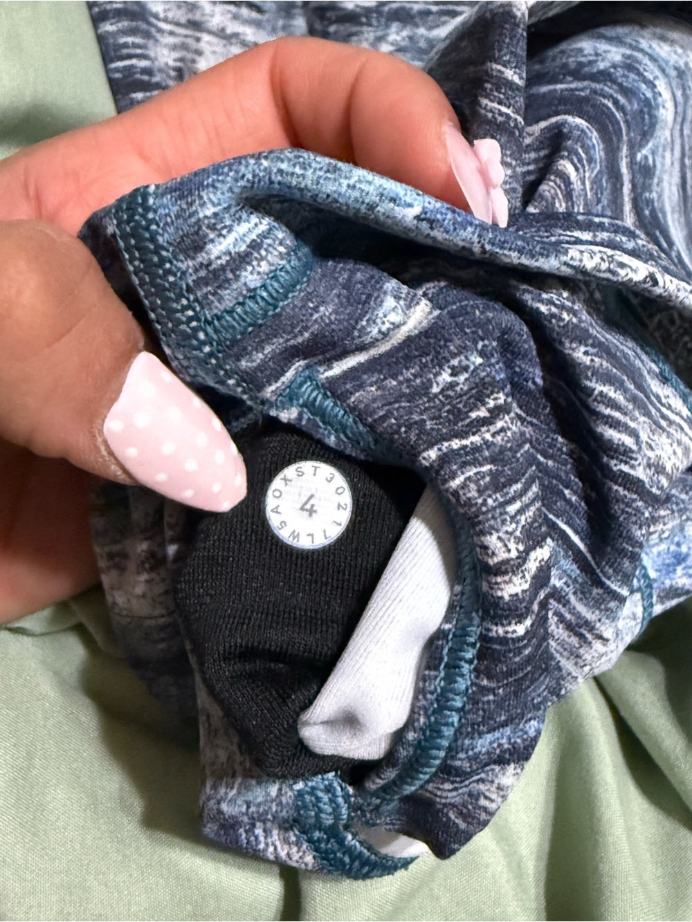 Lululemon Marble-Print Leggings — Blue/Gray - Picture 4 of 4